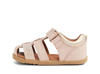 Bobux Roam Cameo Rose sandały dziecięce skórzane
